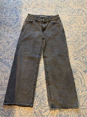 J for Justify woman’s small jeans.